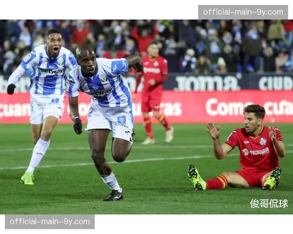 斯图加特3-1逆转霍芬海姆，下半场提升压迫强度成转折点